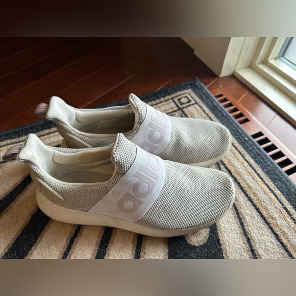 Slip on Adidas Running shoes - Picture 3 of 9